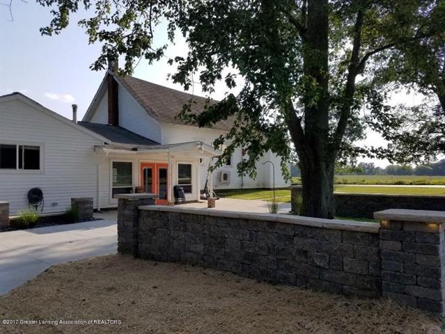 front view picture of 2751 Hawley Road, Leslie, MI. 49251