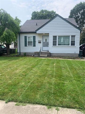 front view picture of 26657 Osmun St, Madison Heights, MI. 48071