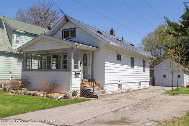 front view picture of 937 S Holmes Street, Lansing, MI. 48912