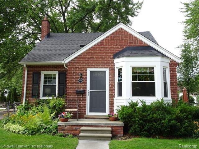 front view picture of 1573 Columbia Rd, Berkley, MI. 48072