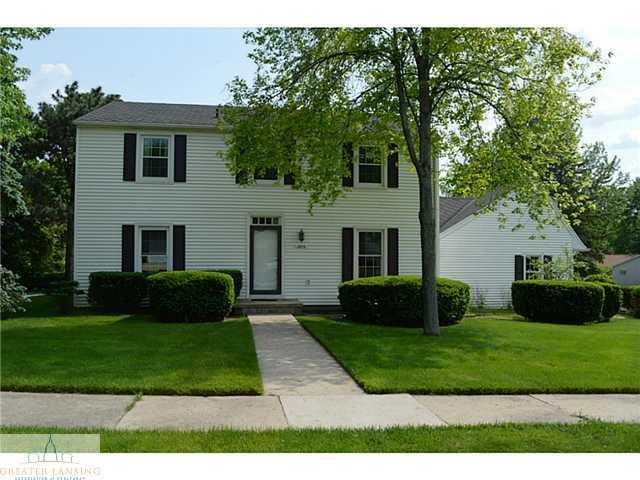 front view picture of 2915 E Crestwood, East Lansing, MI. 48823