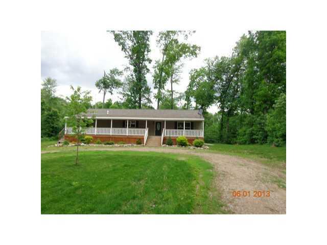 front view picture of 14030 N Crawford, Eaton Rapids, MI. 48827