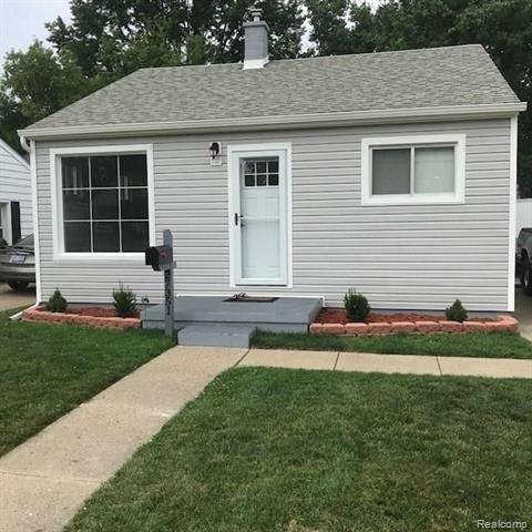 front view picture of 27351 Delton St, Madison Heights, MI. 48071