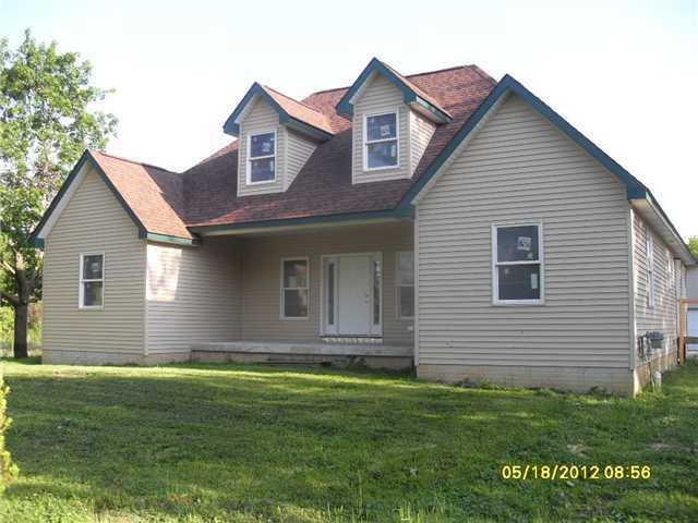 front view picture of 406 W Kent, Durand, MI. 48429