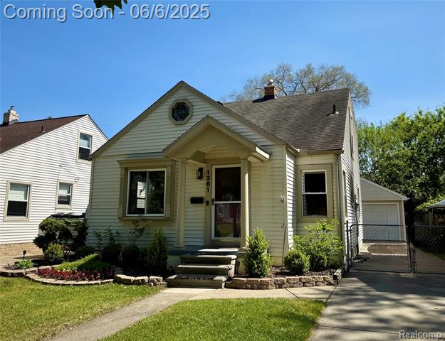 front view picture of 1381 Eaton Rd, Berkley, MI. 48072