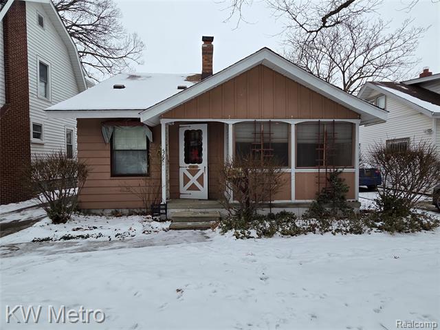 front view picture of 519 E Farnum Ave, Royal Oak, MI. 48067