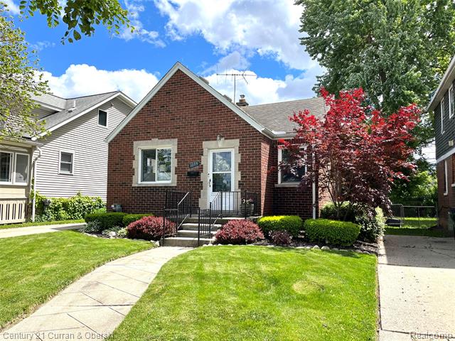front view picture of 1059 Eaton Rd, Berkley, MI. 48072