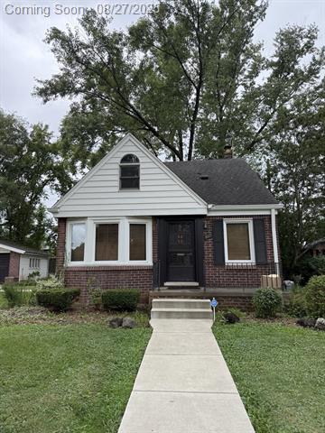 front view picture of 1625 W Farnum Ave, Royal Oak, MI. 48067