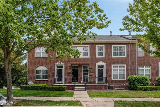 front view picture of 14543 Vauxhall Drive, Sterling Heights, MI. 48313