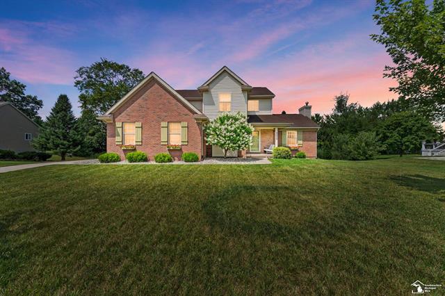 front view picture of 9072 Old Oak Drive, Grand Blanc, MI. 48439