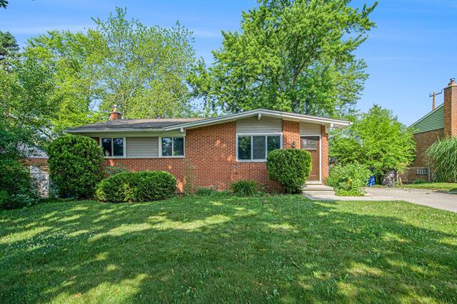 front view picture of 2375 Pontiac Trail, Ann Arbor, MI. 48105