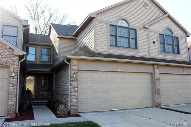front view picture of 45189 Horseshoe Circle, Canton, MI. 48187