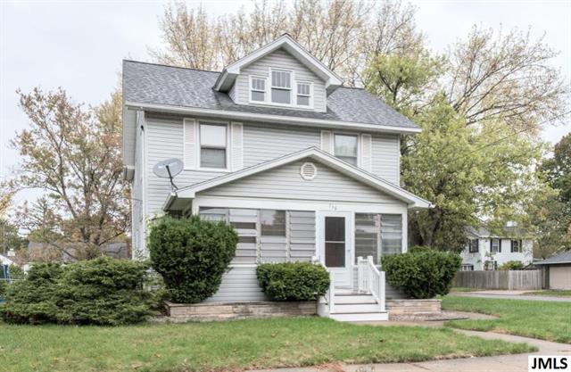 front view picture of 736 Glenwood, Jackson, MI. 49203