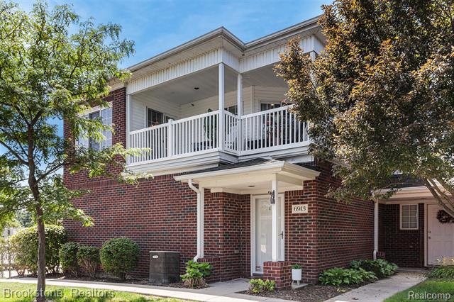 front view picture of 6913 Boulder Pointe Drive, Washington, MI. 48094
