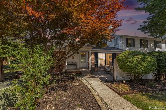 front view picture of 38836 Golfviewe  Drive, Clinton Township, MI. 48038