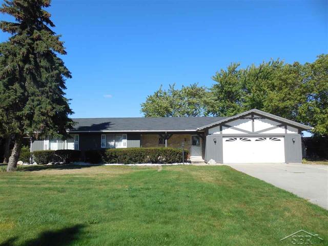 front view picture of 9826 W Frankenmuth Rd., Vassar, MI. 48768