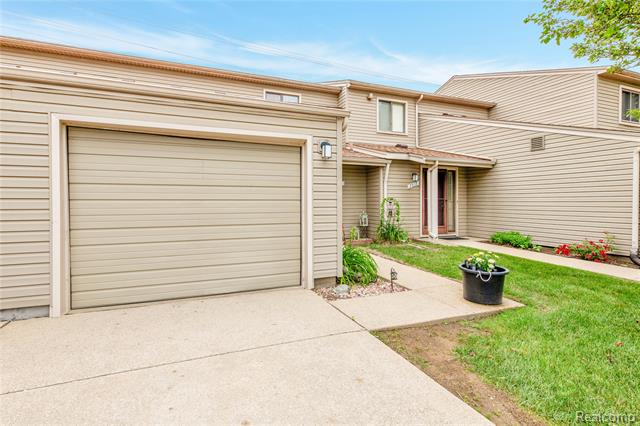 front view picture of 7515 Culpepper Court, Westland, MI. 48185