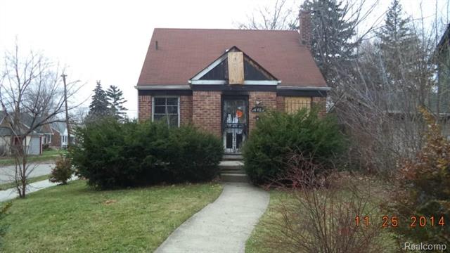 front view picture of 14903 Woodmont Avenue, Detroit, MI. 48227