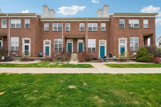 front view picture of 1870 Lindsay Lane, Ann Arbor, MI. 48104