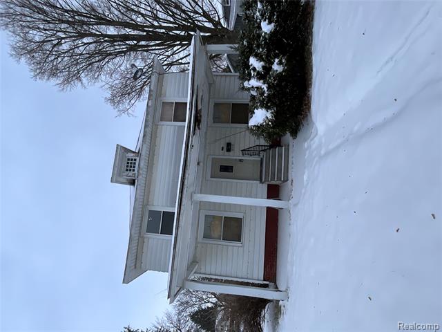front view picture of 424 W Frank, Caro, MI. 48723