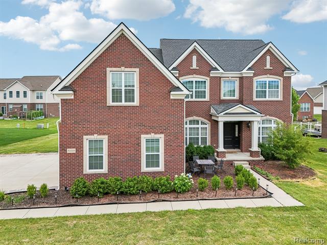 front view picture of 51110 Gulfstream Park Lane, Canton, MI. 48188