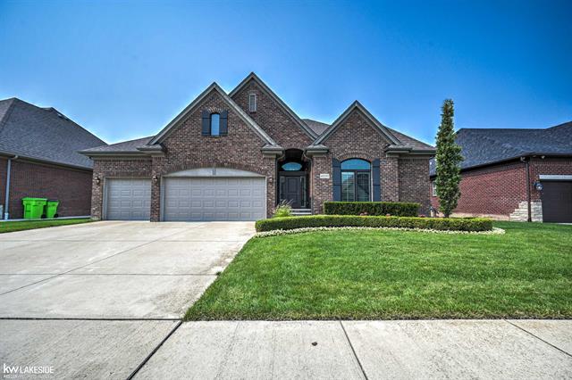 front view picture of 49293 Monarch Drive, Macomb, MI. 48044