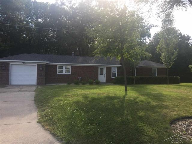 front view picture of 4105 Midland, Saginaw, MI. 48603