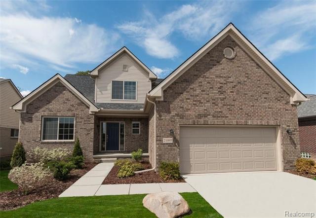 front view picture of 21095 Oakridge, Clinton Township, MI. 48036