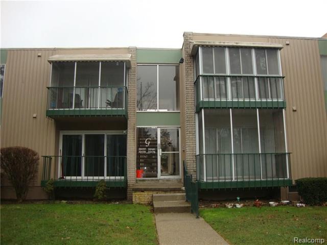 front view picture of 33179 Fargo Street, Livonia, MI. 48152