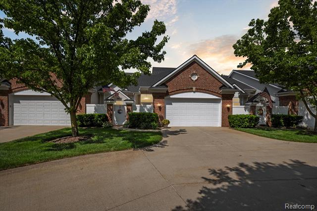 front view picture of 10172 Clarkshire Court, South Lyon, MI. 48178