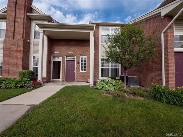 front view picture of 15385 Yale Drive, Clinton Township, MI. 48038
