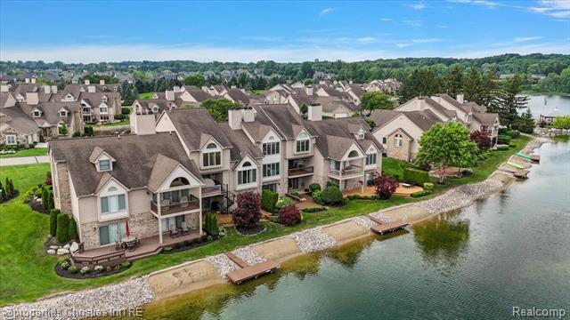 front view picture of 18268 Blue Heron Pointe Drive, Northville, MI. 48168