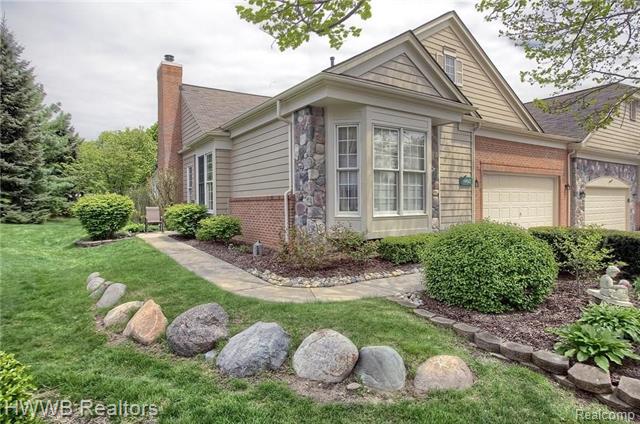 front view picture of 39612 Greenbrier Court, Northville, MI. 48168