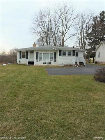 front view picture of 3341 N Genesee Road, Flint, MI. 48506