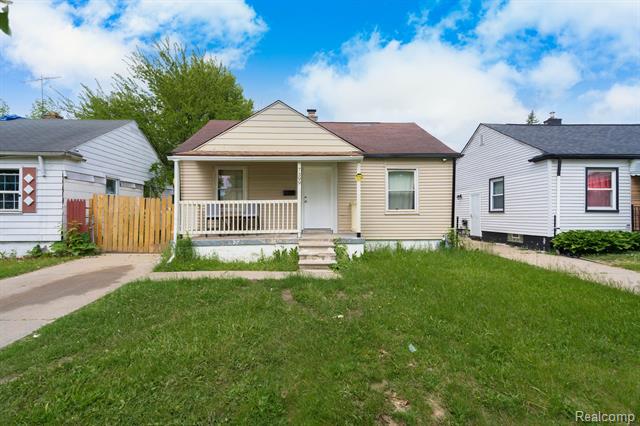 front view picture of 7399 Westwood Street, Detroit, MI. 48228