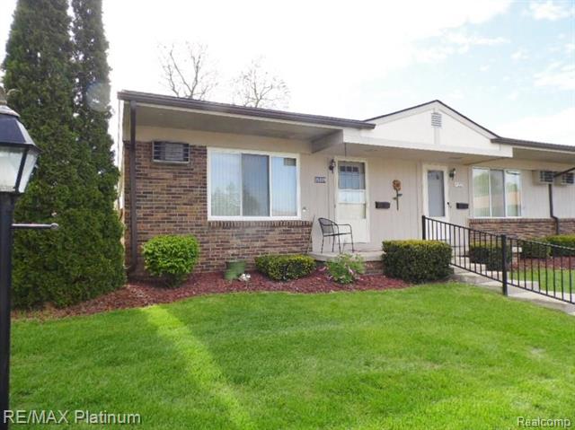 front view picture of 25229 Potomac, South Lyon, MI. 48178