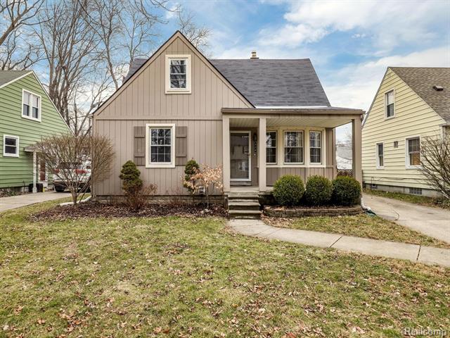 front view picture of 820 N Blair Ave, Royal Oak, MI. 48067
