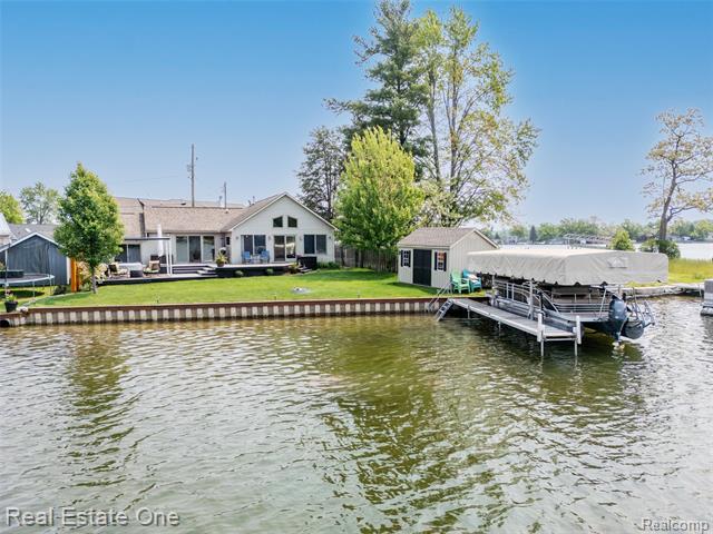 front view picture of 16384 Whitehead, Linden, MI. 48451
