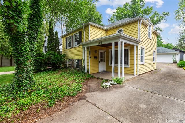 front view picture of 928 Marywood Dr, Royal Oak, MI. 48067
