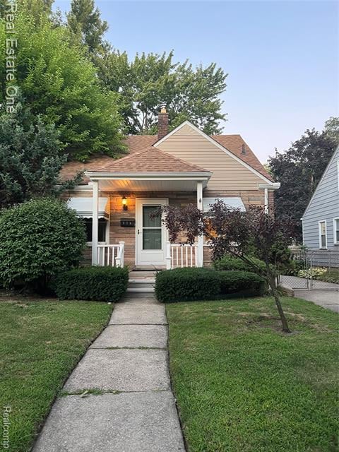 front view picture of 816 N Kenwood Ave, Royal Oak, MI. 48067