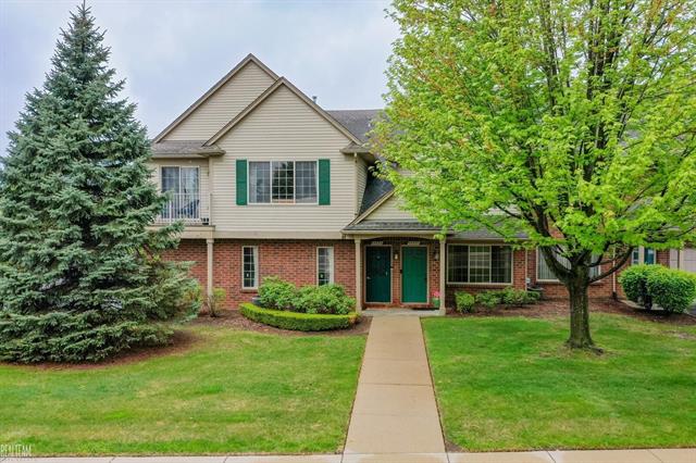 front view picture of 45537 Hidden View Court, Utica, MI. 48315