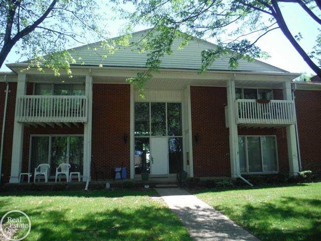 front view picture of 16820 Edloytom, Clinton Township, MI. 48038