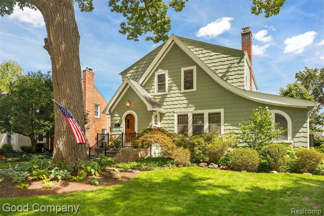 front view picture of 1022 Maplegrove Ave, Royal Oak, MI. 48067