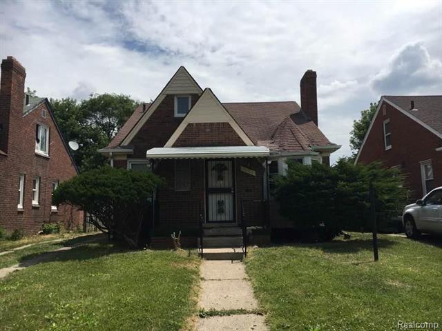 front view picture of 18966 Saint Marys Street, Detroit, MI. 48235