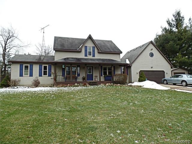 front view picture of 2055 Broker Road, Lapeer, MI. 48446