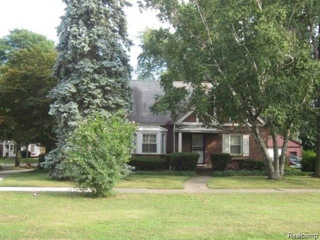 front view picture of 18305 Margareta Street, Detroit, MI. 48219