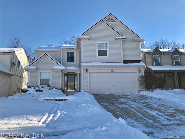 front view picture of 1605 Scio Ridge Road, Ann Arbor, MI. 48103