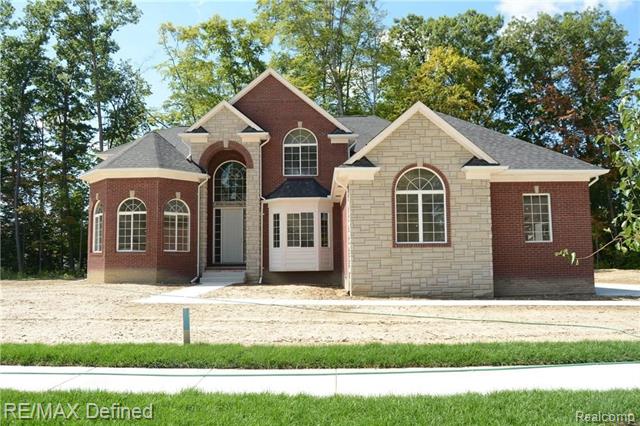 front view picture of 55761 Timbers Edge, Shelby Township, MI. 48316