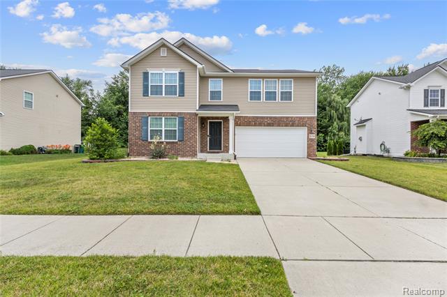 front view picture of 28700 Apple Blossom Drive, Flat Rock, MI. 48134