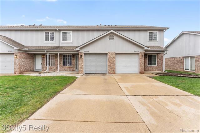 front view picture of 23313 Stromp Court, Trenton, MI. 48183